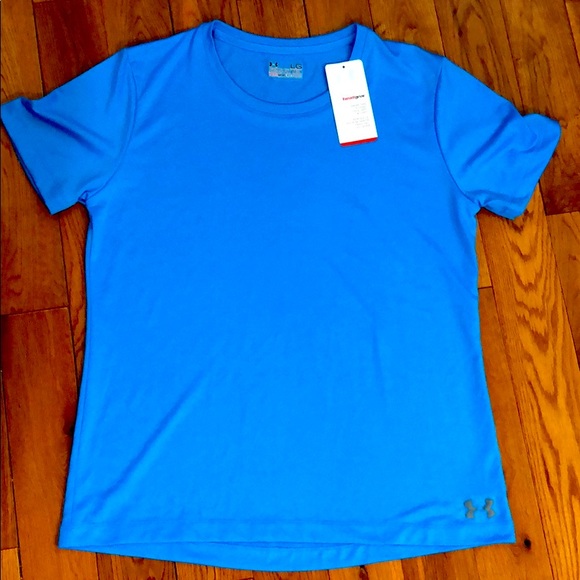 Under Armour Tops - Women's Under Armour Performance shirt